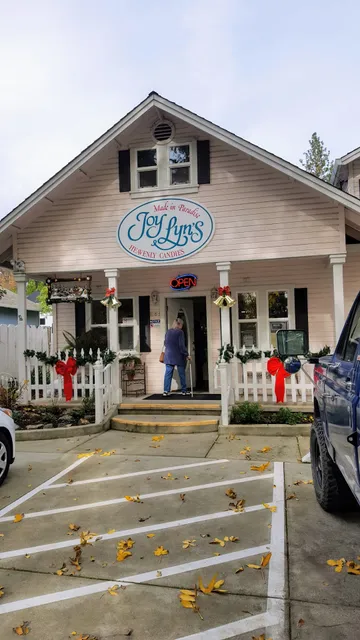 Joy Lyn's Candies