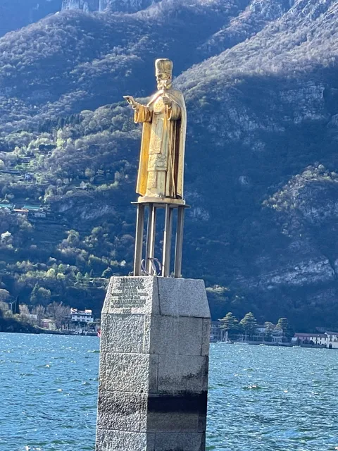 San Nicolò Statue
