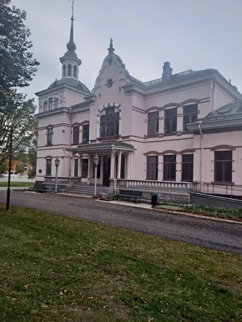 Lahti Manor