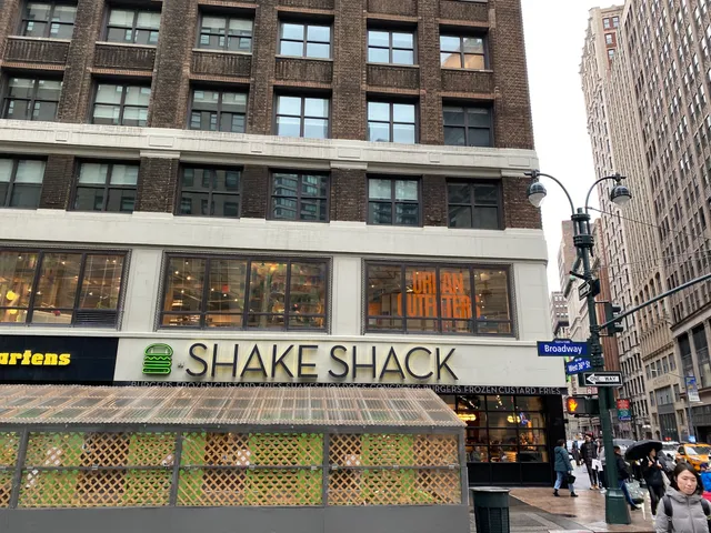 Shake Shack Herald Square
