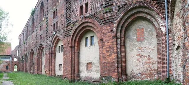 Ruiny Klasztoru Karmelitów Bosych