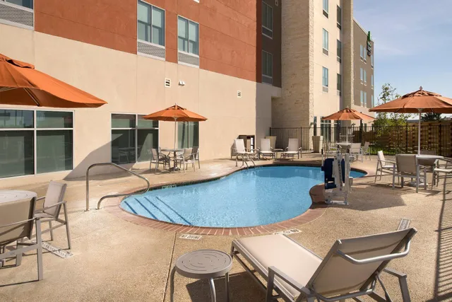 Holiday Inn Express & Suites San Antonio North - Windcrest by IHG