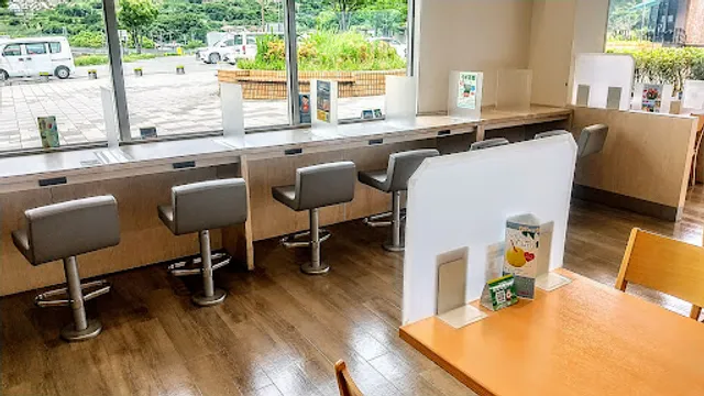 Yaizuchokuso Nokkeya Fujikawa SA Shop