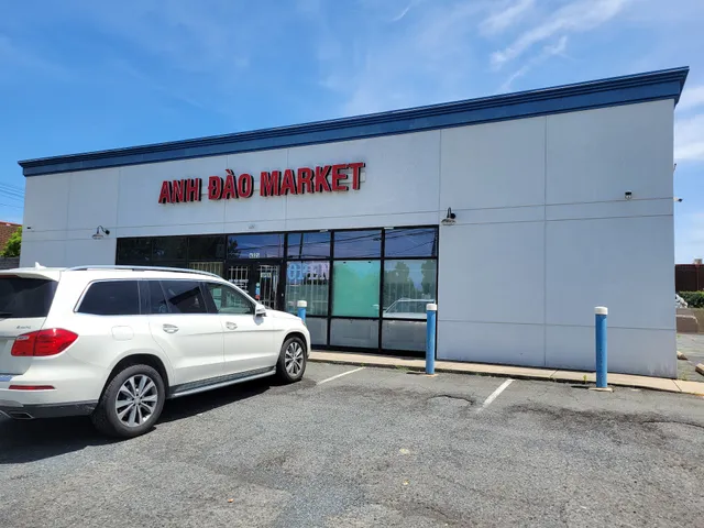 Anh Dao Sakura Oriental Market