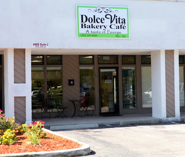 Dolce Vita Bakery Cafe