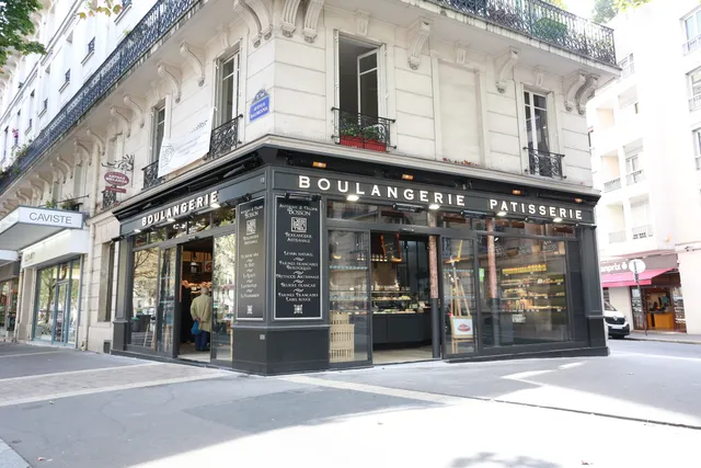 Boulangerie- Pâtisserie AU BEC SUCRE by Frederick Comyn
