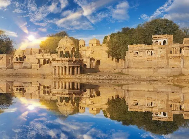 Gadi Sagar Temple (Gaadi Saagar Temple)