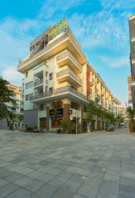 BBQ hotel & Hostel Halong