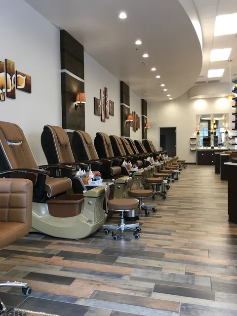 LyLy Nails & Spa | Oak Creek