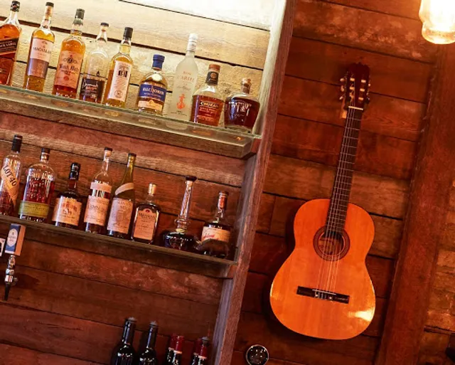 Reclaimed Bar & Restaurant - Chicago