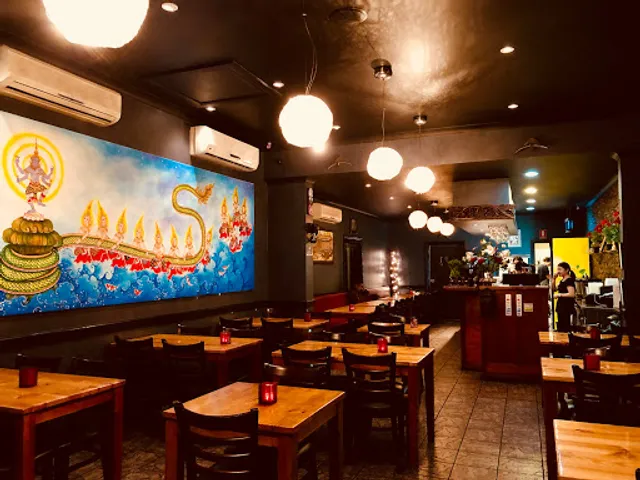 De Lanna Thai Street Cuisine