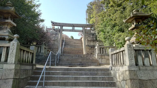 Shimotsuigion Shrine