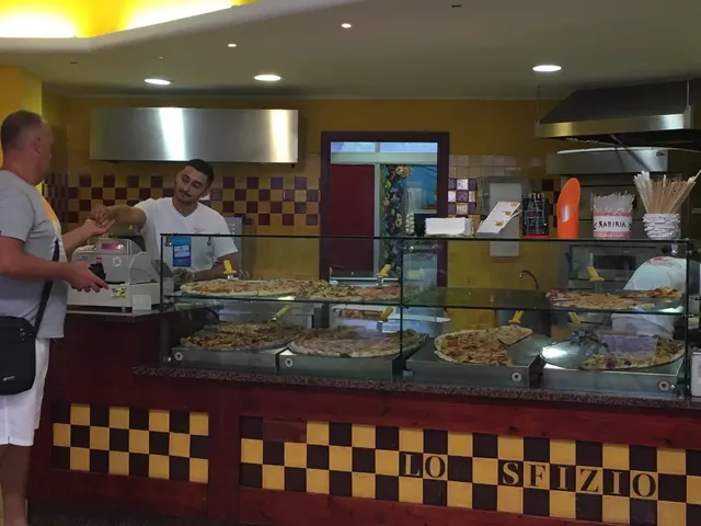 pizzeria al taglio Lo Sfizio