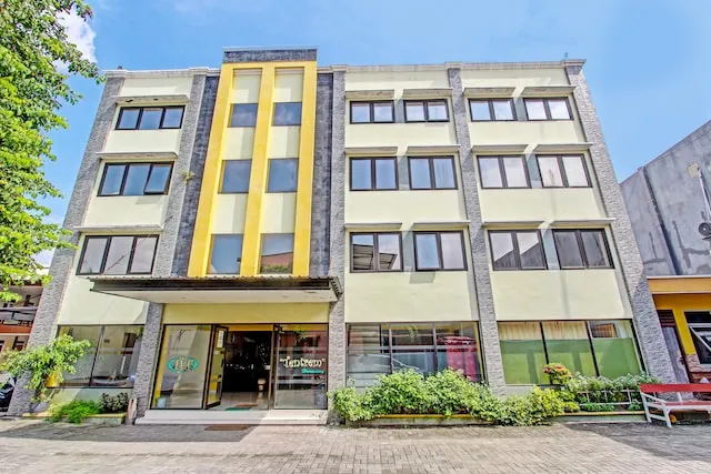 SPOT ON 91398 Homestay Tentrem 1