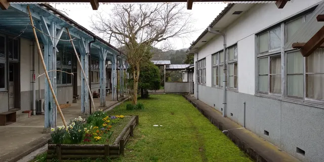 Old Kyotanba Town Shitsumi Elementary School