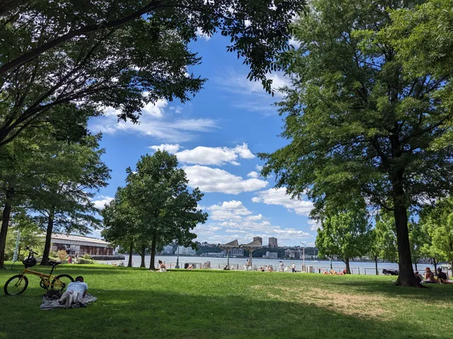 Clinton Cove at Hudson River Park