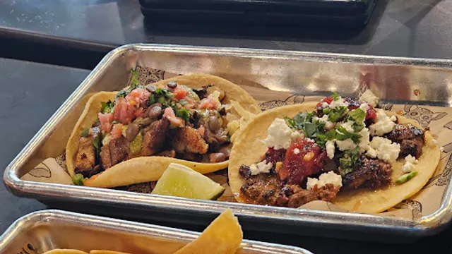 Cochinito Taqueria - Hayden