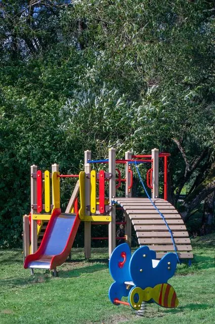 Lakštingalų Slėnis