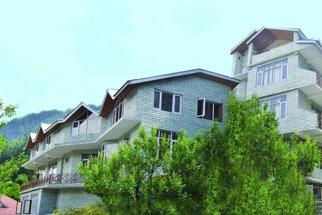 Hotel Manali Continental