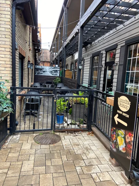 Benedict Eatery
