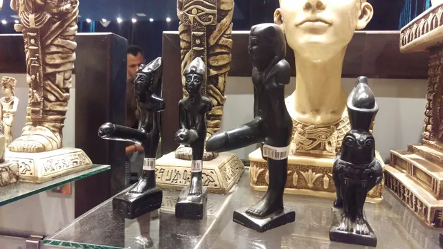 Akhenaten Egypt Gallery