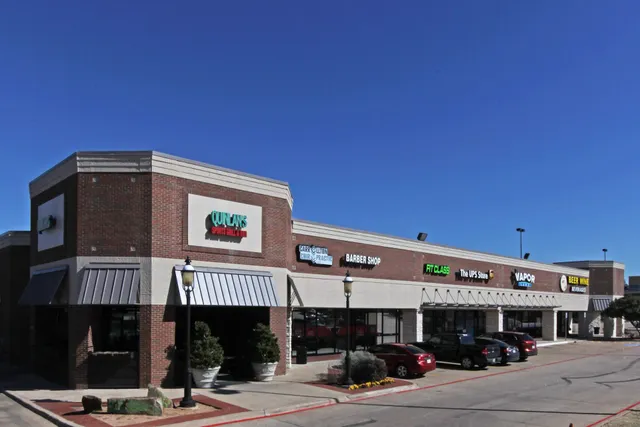 Mills Pointe Shopping Center