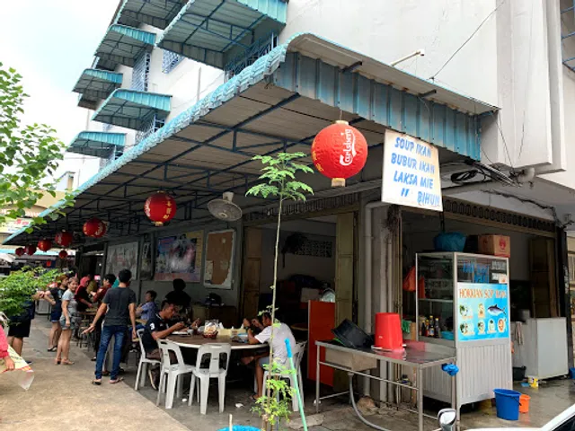 Sudi Mampir Kedai Kopi