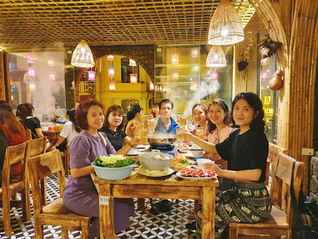 Nhà hàng Bếp Mường Hoa Sa Pa