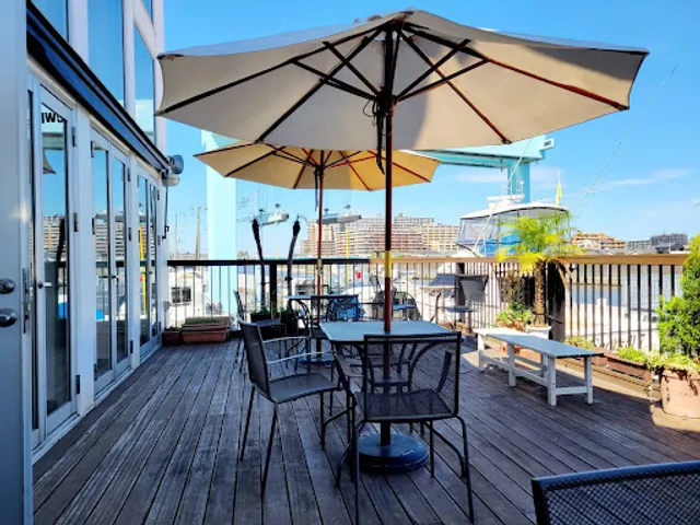 Marina Restaurant TRIM