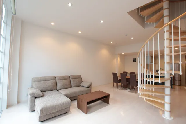 La Jolla「ラホヤ」神戸中山手