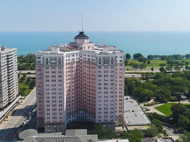 Edgewater Beach Apartments