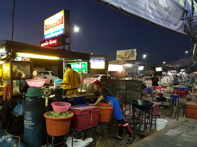 Nakhon Sawan Riverside Food Market (Night Market)