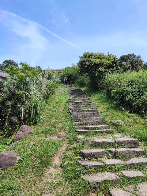 Mount Keelung Trail