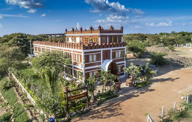 Bagan Vertex Hotel. ဇေယဝတီကျောင်းလမ်း