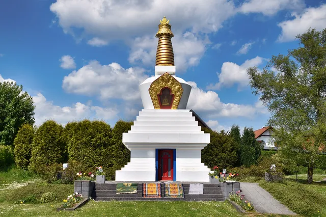 Kamalashila Institut für buddhistische Studien und Meditation