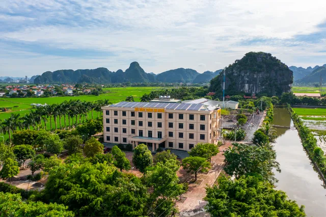 Núi Vàng Tràng An Hotel