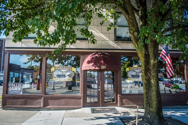 Riverside Cigar Shop and Lounge