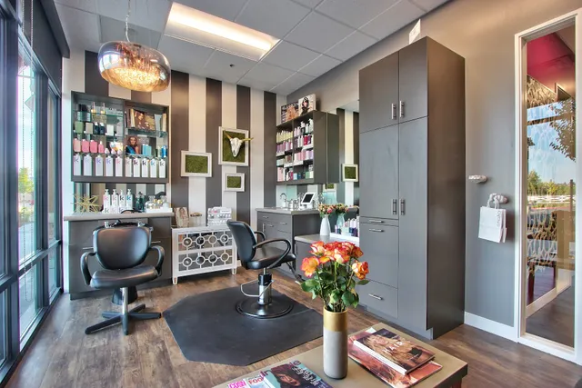 W Salon Suites Alamo