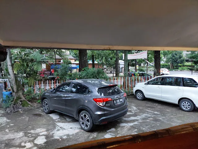 Ayam Bakar Taliwang Bersaudara