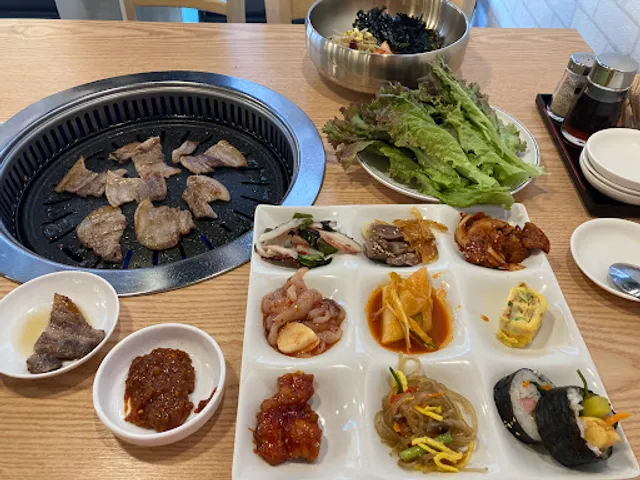 Tabehodai Busantei Nishijinmise Korean Restaurant