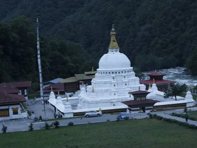 Chorten Kora