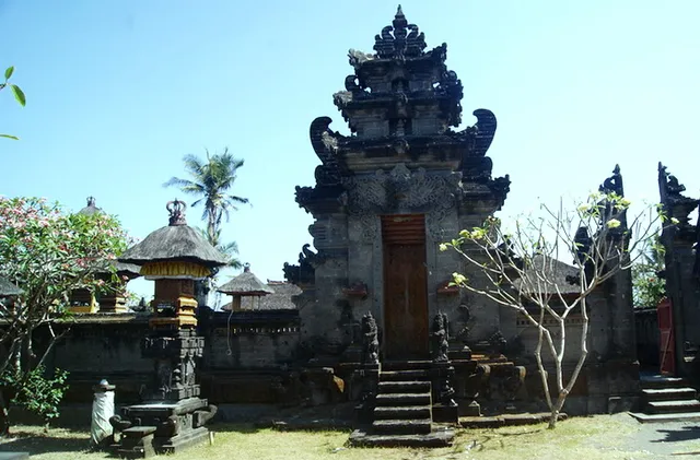 Pura Luhur Srijong