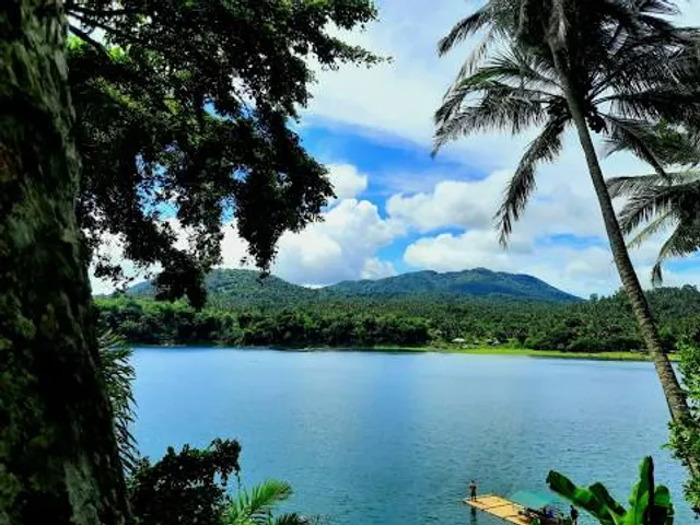 Lakes Pandin and Yambo