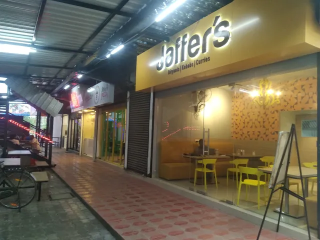 Madras Food Court - Madipakkam