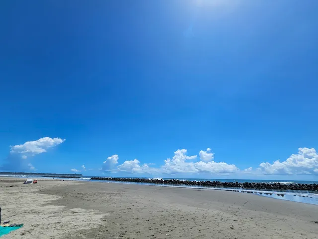 Yasashigaura Beach