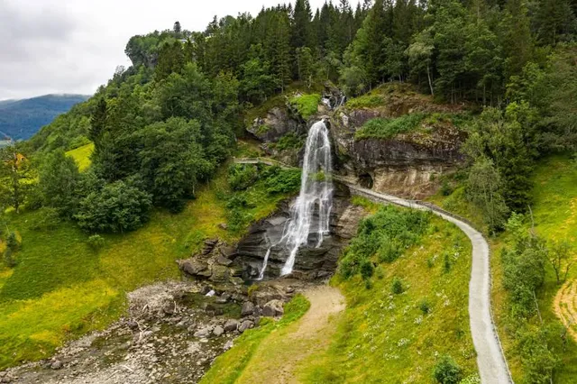 Steinsdalsfossen