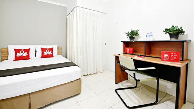 ZEN Rooms Mampang Prapatan Syariah