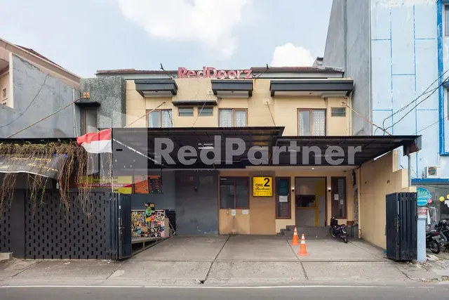 One 2 Residence near Slipi Jaya Mall RedPartner