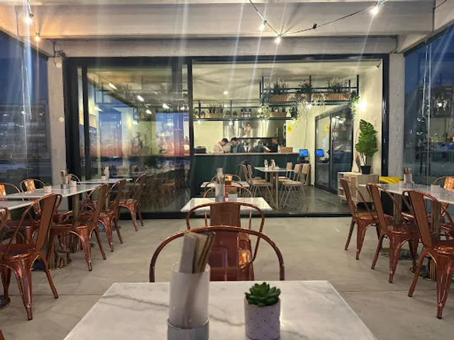 Julliet Café & Bistrô