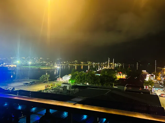 Skyy Bar Beer Garden & Lounge